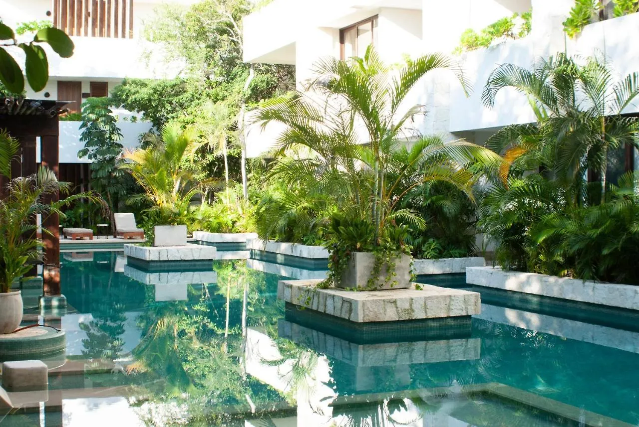 Omara Condo Tulum 0*,