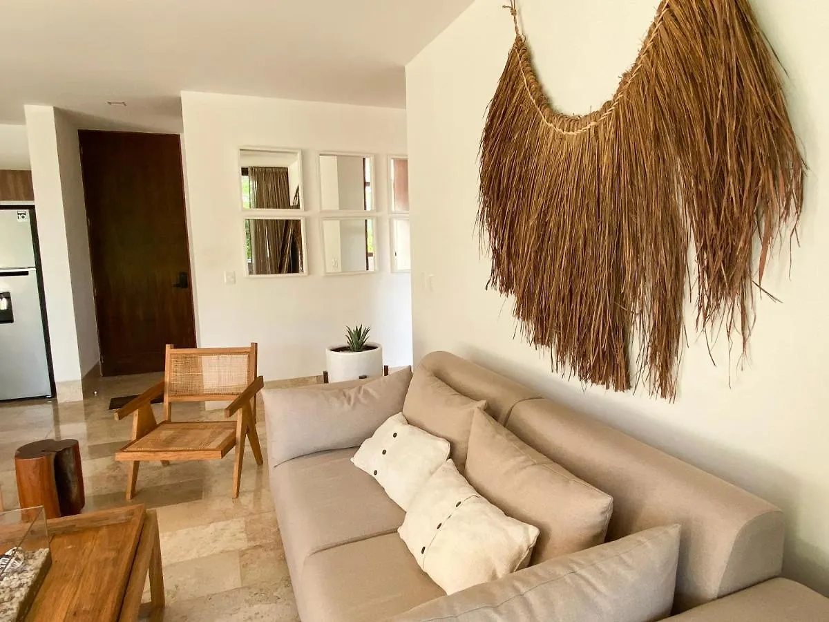Omara Condo Tulum 0*,